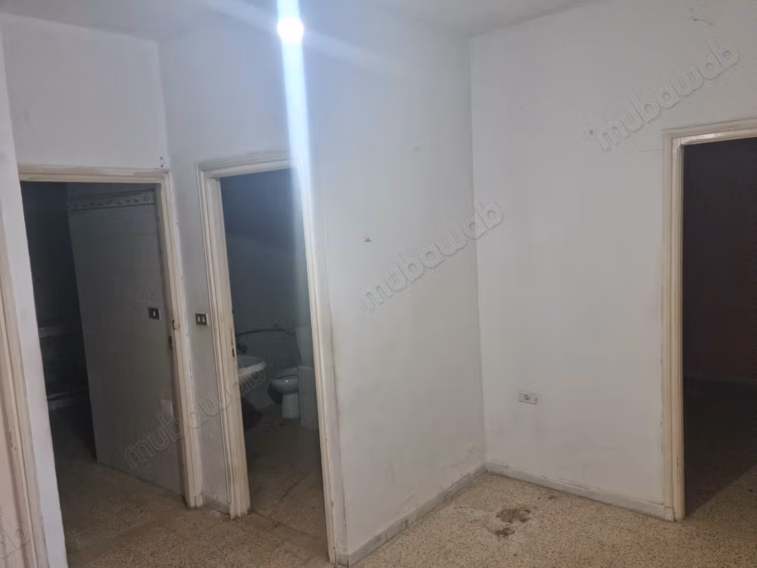 Maison à vendre à El Mourouj 1.2 chambres agréables. Terrasse et jardin