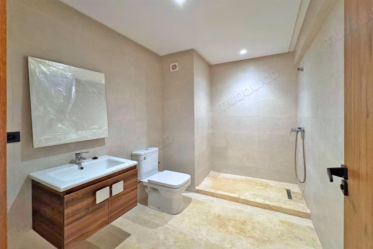 3-bedroom apartment for rent, Parking and Pool