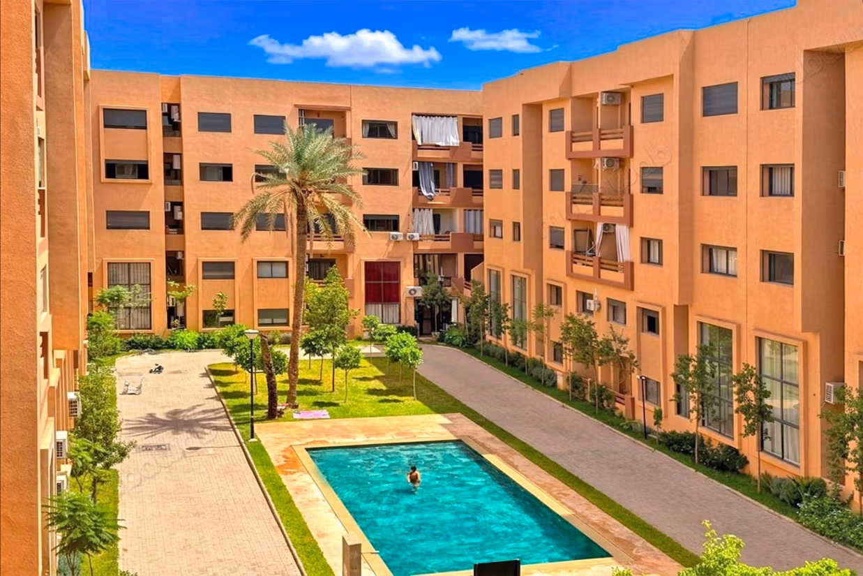 3-bedroom apartment for rent, Parking and Pool
