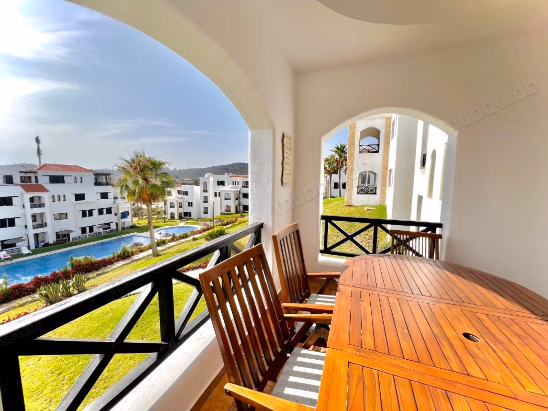 Vender apartamento en Cabo Negro residencia JARDÍN DE LILAS. 3 hermosos dormitorios. Entorno tranquilo con vista a la montaña, doble acristalamiento