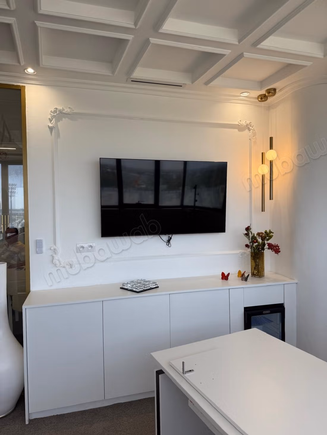 Bureau aménagé et meublé CFC