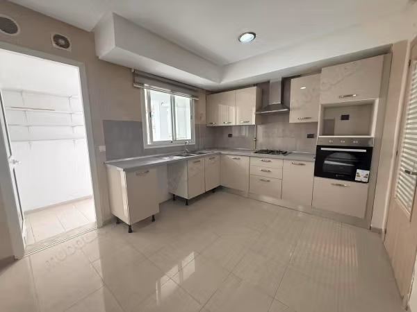 S3 Ain zaghouan nord à louer 2200 dt