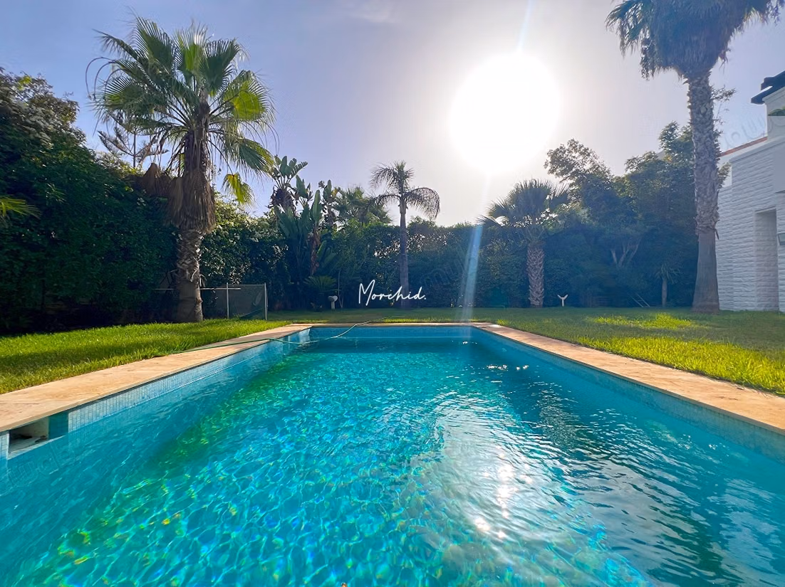 Somptueuse villa à vendre à Dar Bouazza