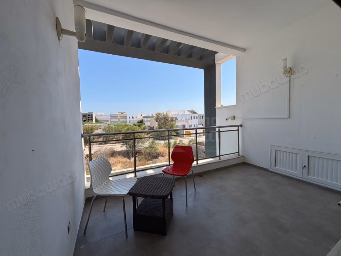 Villa s4 de 266m2 terrain et 500m2 bâti a raoued plage