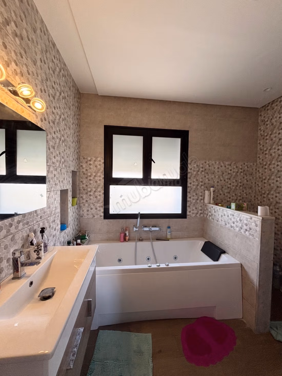 Villa s4 de 266m2 terrain et 500m2 bâti a raoued plage