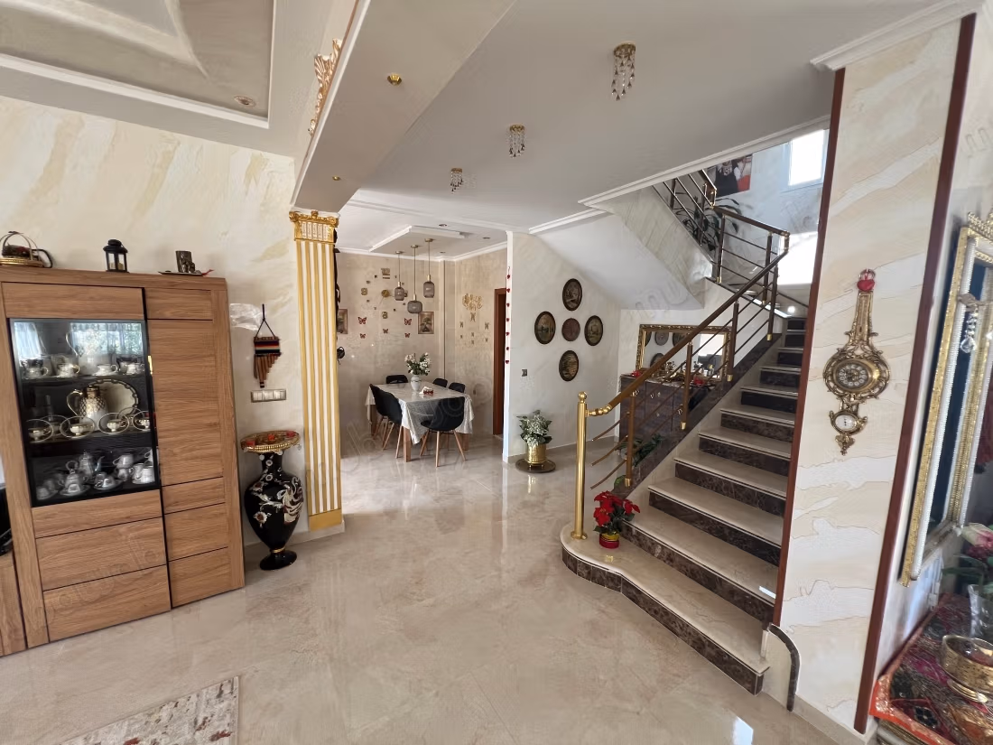 Villa à vendre à Achakar – Vue mer & montagne