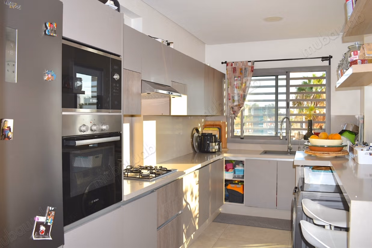 Magnifique appartement ensoleillé, 2 chambres, avec terrasses et rooftop