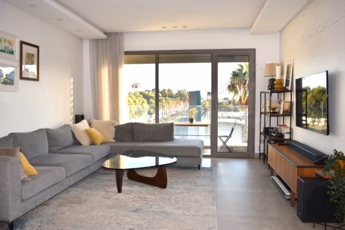 Magnifique appartement ensoleillé, 2 chambres, avec terrasses et rooftop