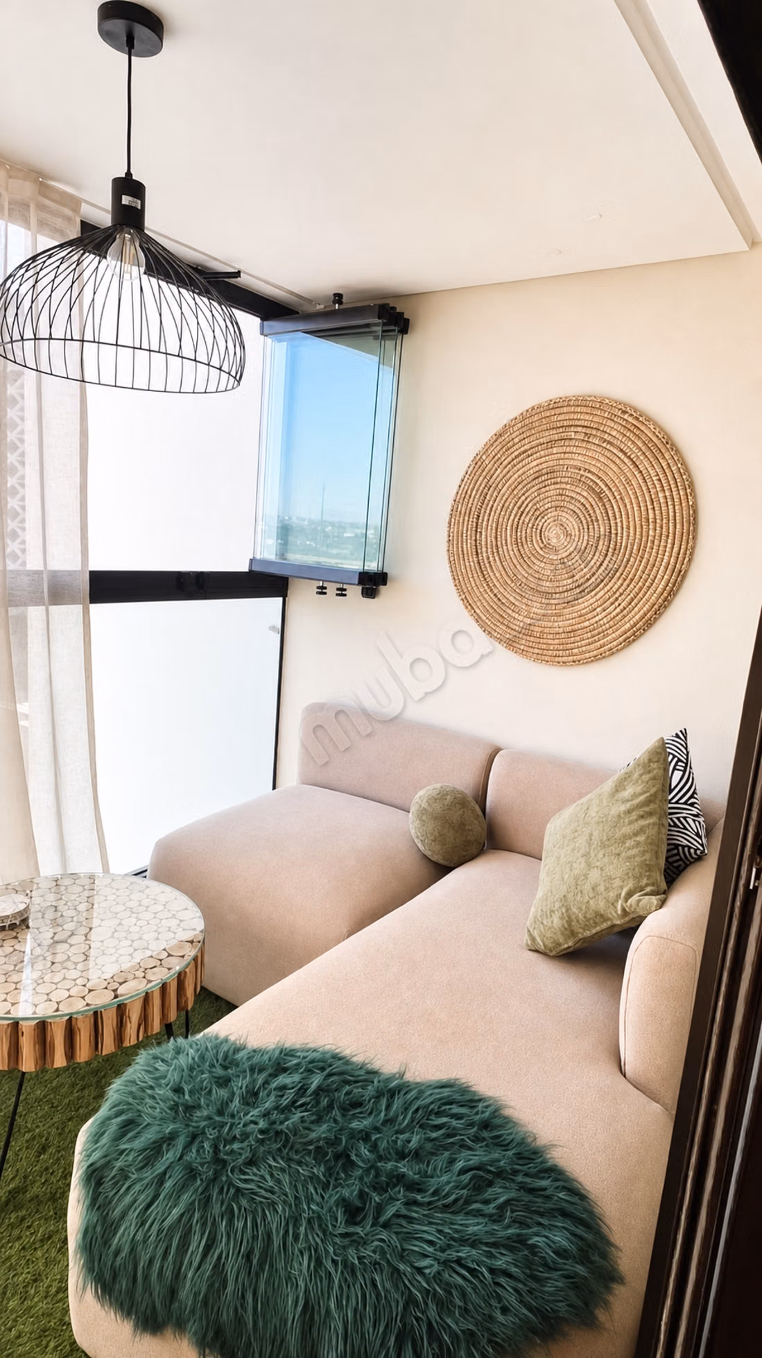Apartamento amueblado de 2 dormitorios con terraza – CFC