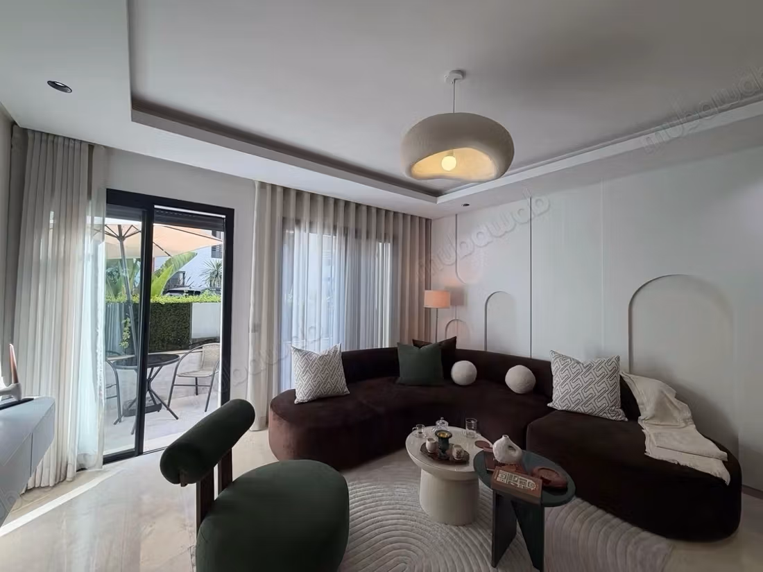 Rent an apartment in Ville Verte. 2 large rooms