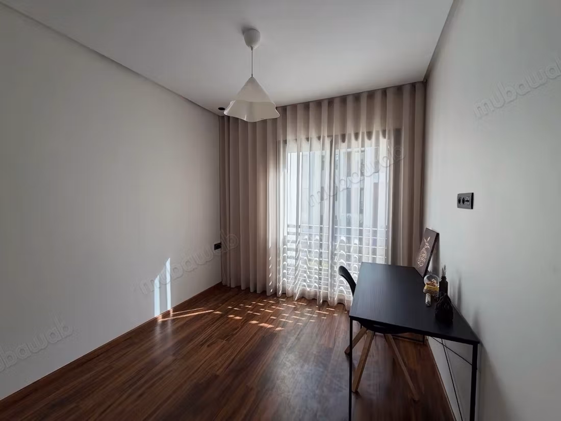Rent an apartment in Ville Verte. 2 large rooms