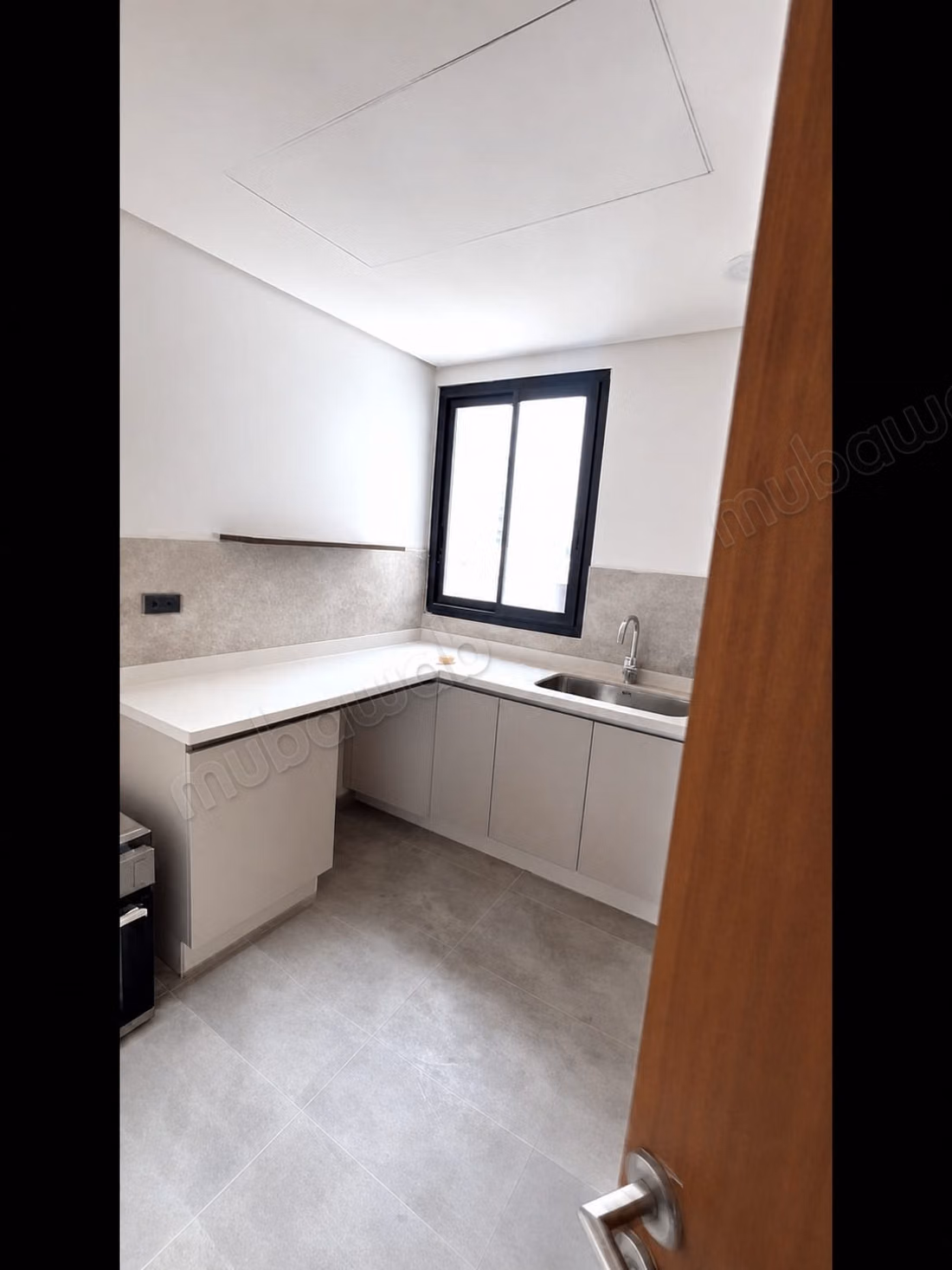Location apparte vide neuf 2 chambres, cgi, cfc