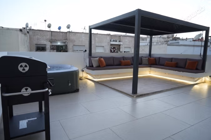 Apartamento amueblado 2 habitaciones, Terraza y Jacuzzi – Maarif