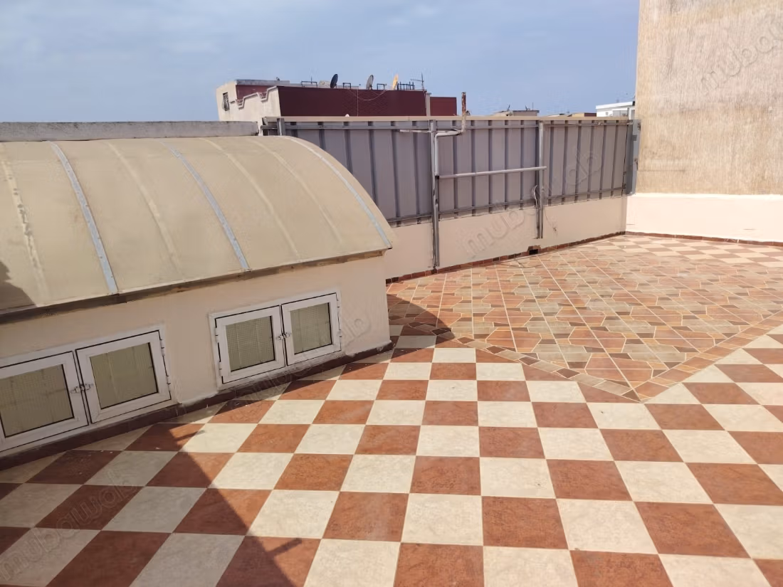 Superbe maison à vendre à Ismalia. 5 chambres. Porte blindée...