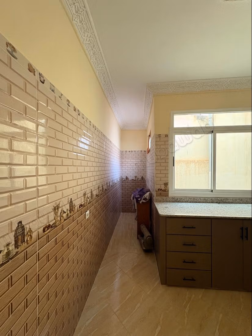 Maison R2 à vendre quartier El Wafa