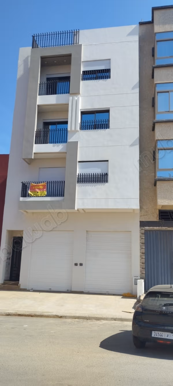 Local comercial a la venta en El Hadadda. Superficie 32 m²