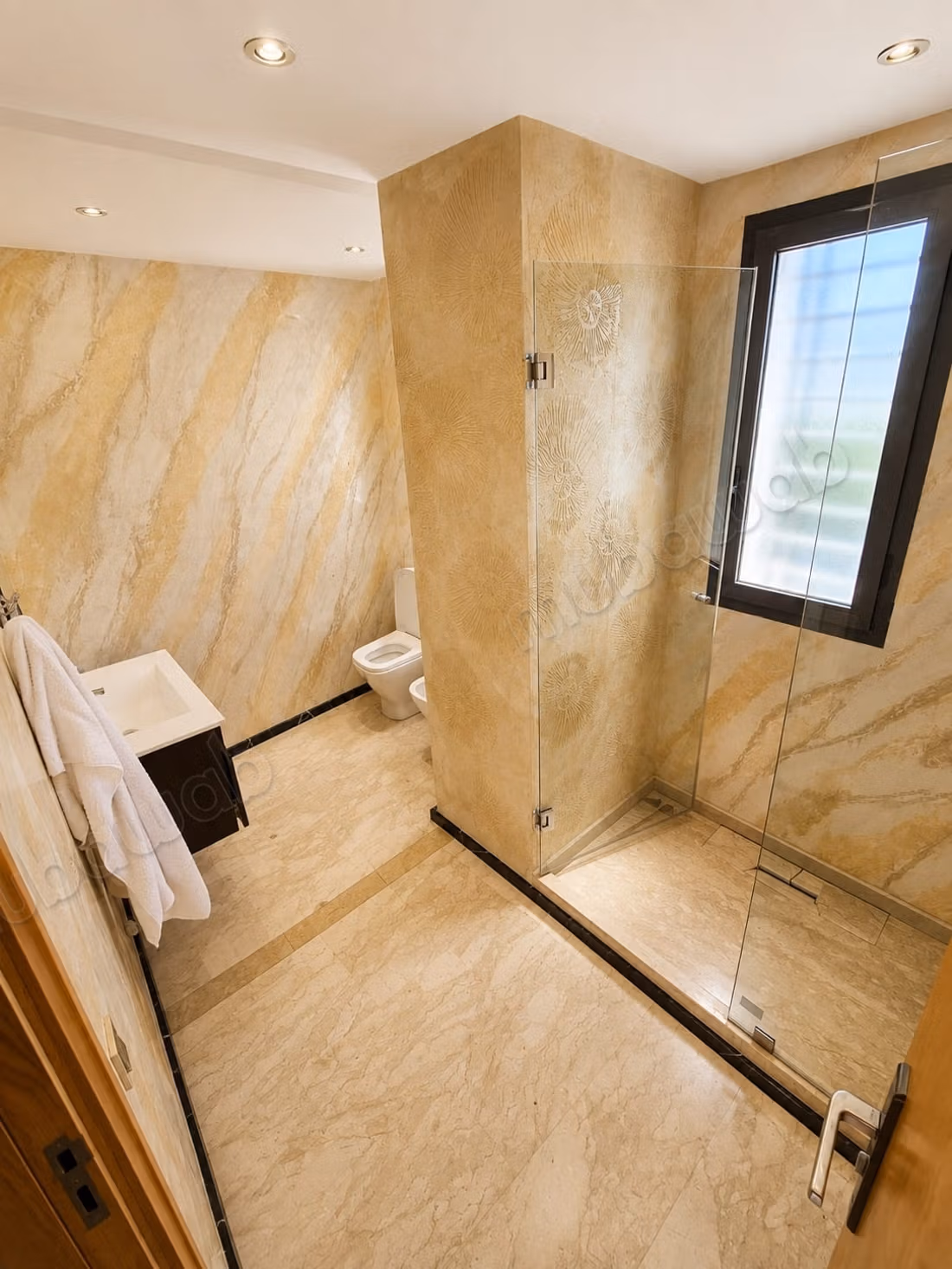 Villa d’Exception à Vendre – Bouskoura, 701 m² Te