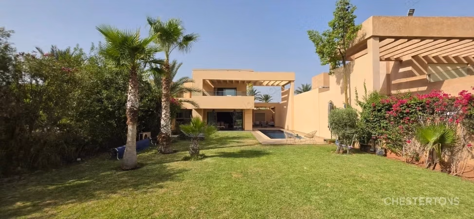 Villa contemporaine avec vue sur le Golf