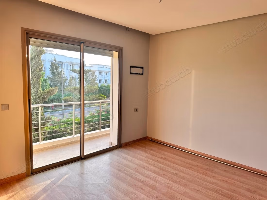 Vente d’un joli appartement sans vie à vis à 
Prestigia Bouskoura