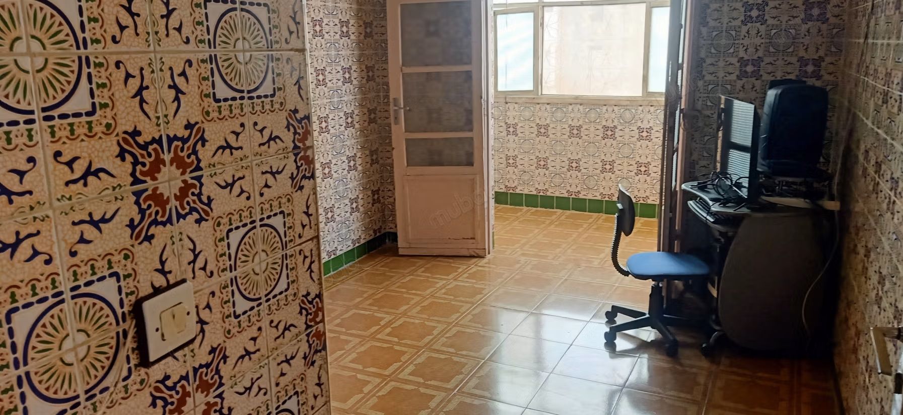 Vente d'un bel appartement à Belbekkar. 4 pièces. Salon typique marocain, résidence sécurisée