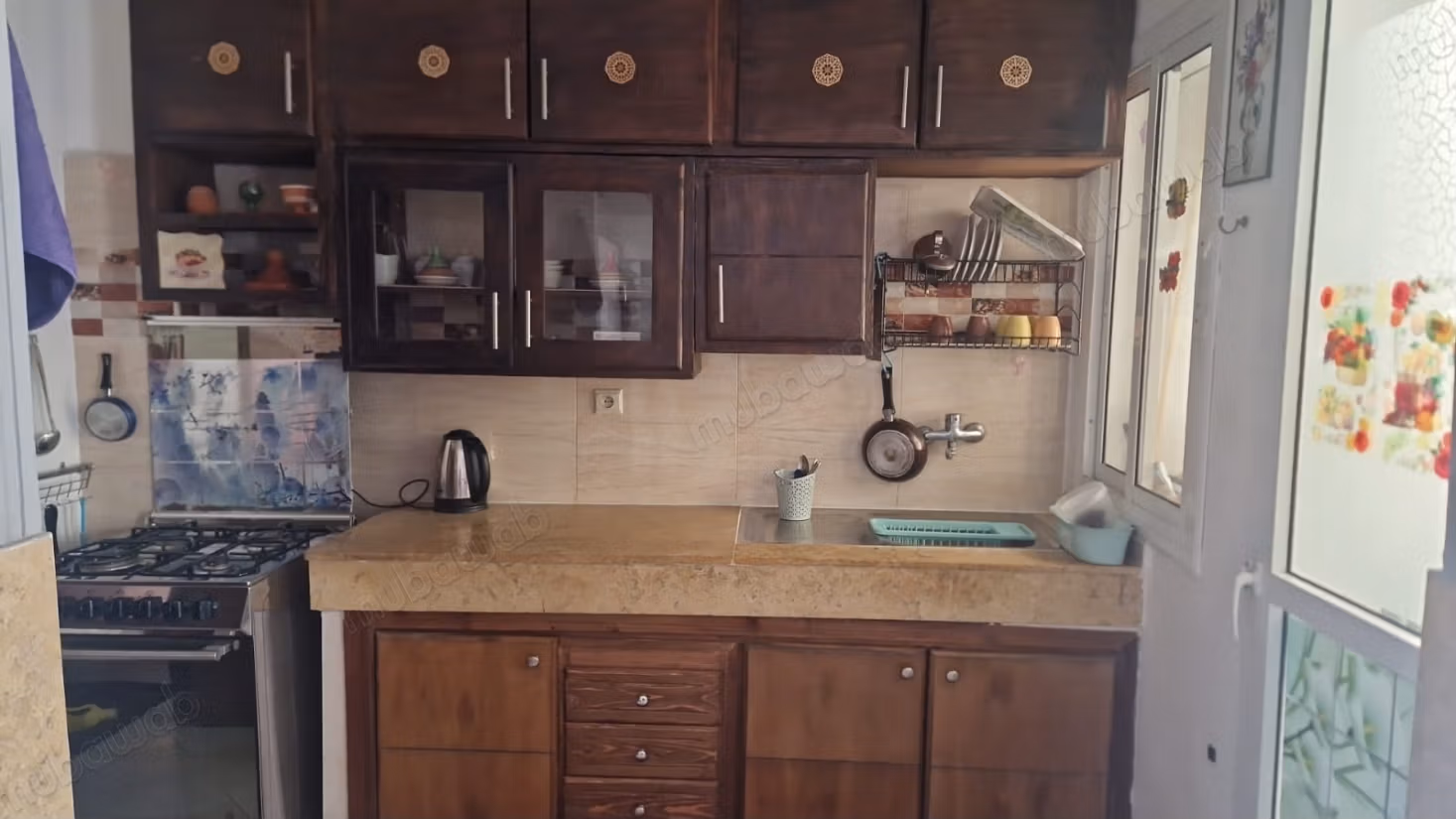 Appartement à louer à Hay Karim Amrani. Petite superficie de 70 m². Il est meublé avec goût