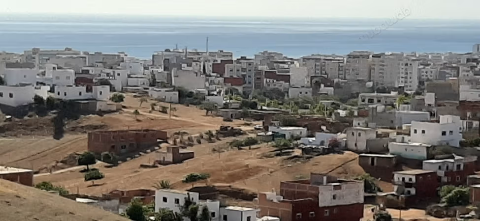 Terrain titré à vendre à Oued Laou