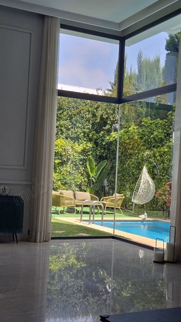 Villa d’angle rénovée 389 m² avec piscine 10m– Domaine de Darb, Dar Bouazza