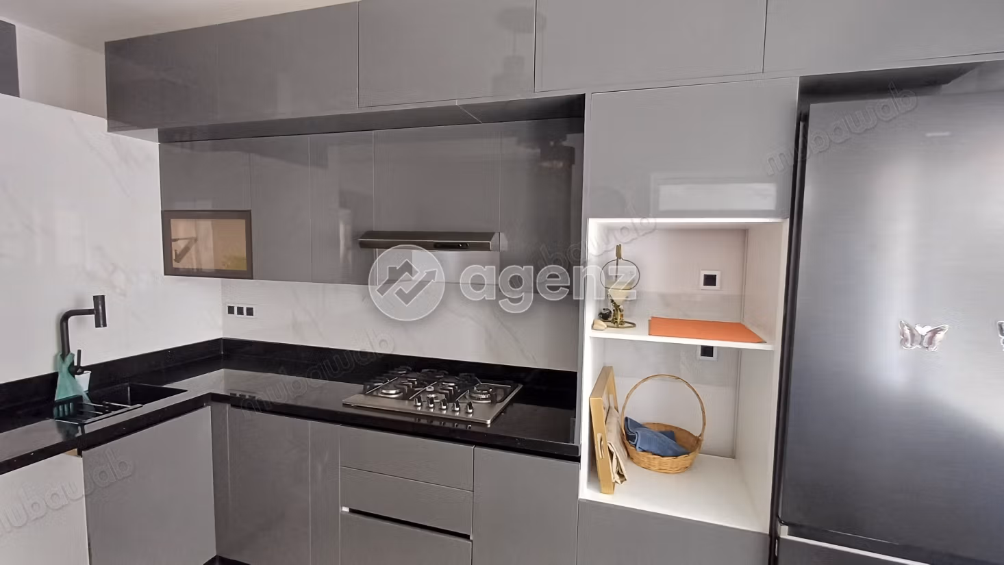 شقة للإيجار 144 م²، 3 غرف إدارية في طنجة