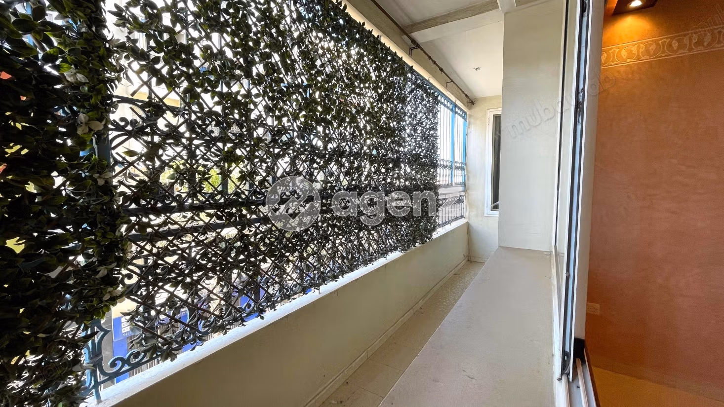 Appartement à vendre 104 m², 2 chambres
CIL Casablanca — 4