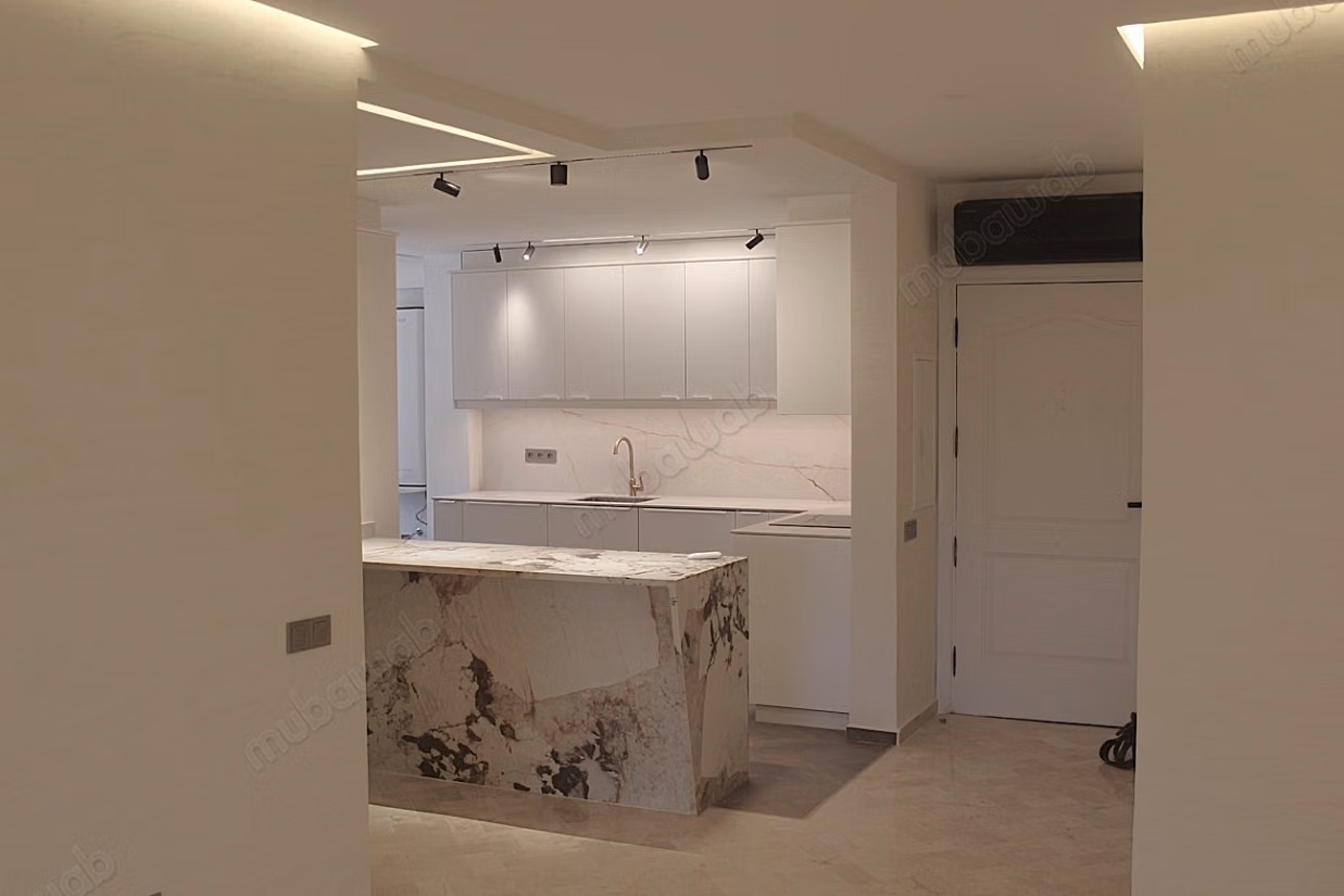 Beau trois chambres entièrement rénove sur gueliz