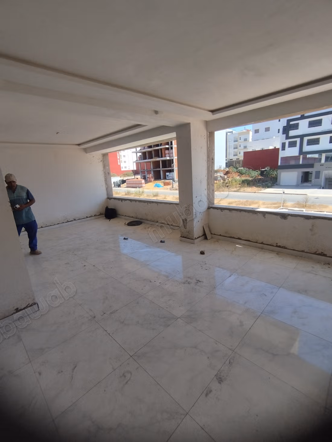 Maison à la vente à Oulad Wjih. 
Surface de 86 m². 
Système de climatisation