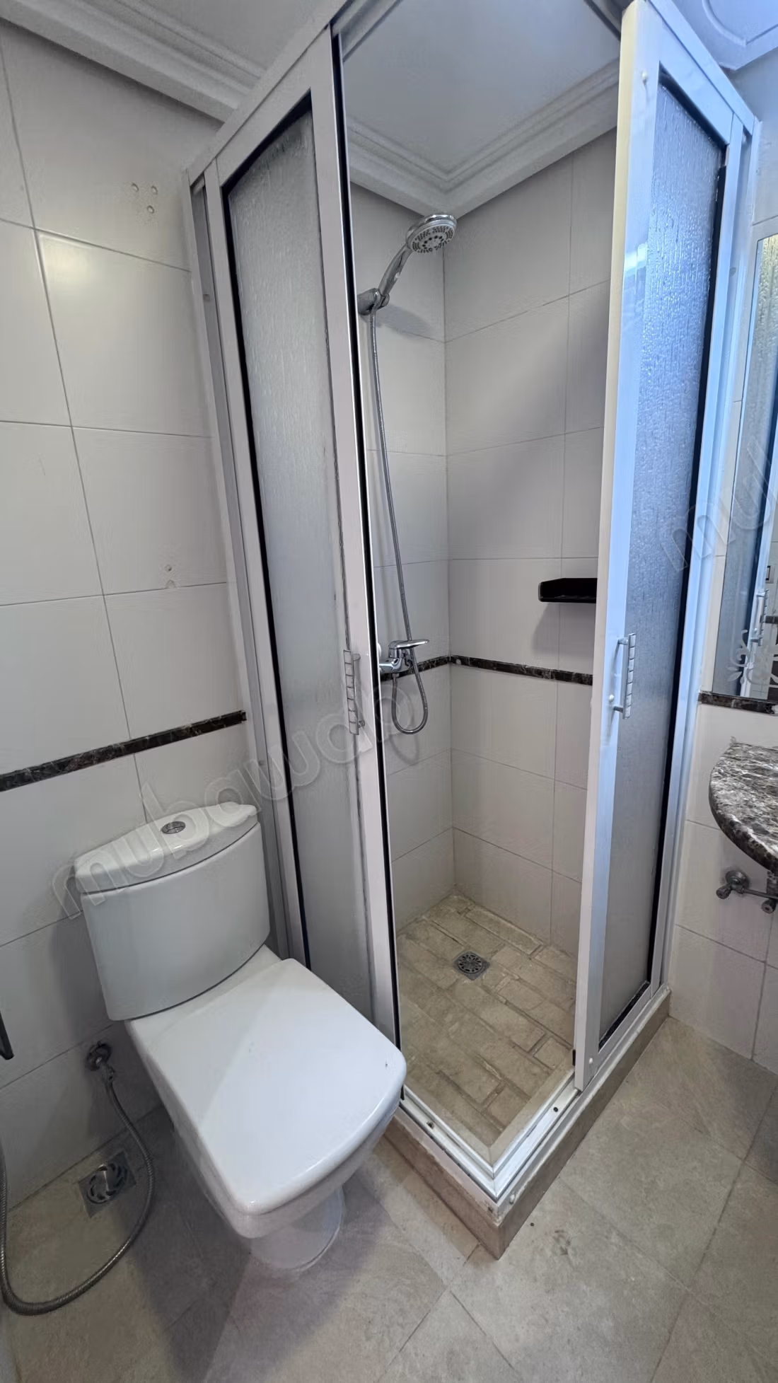 شقة فارغة للإيجار نجمى