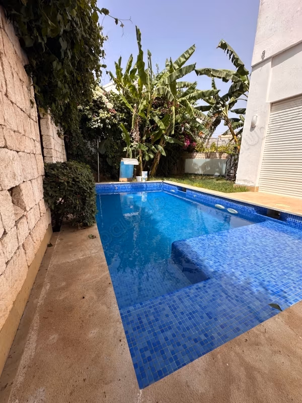 High standing villa location in El Manar El Hank. 4 rooms. Furnished