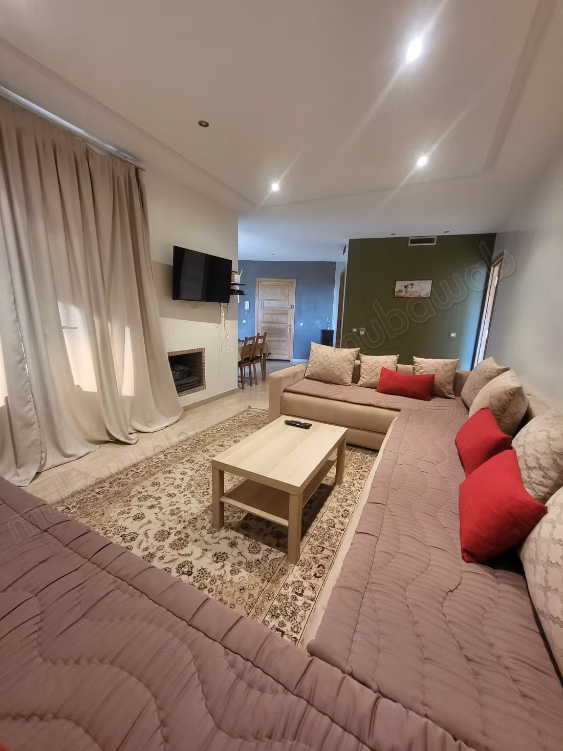 Appartement dans une residence en frond de mer