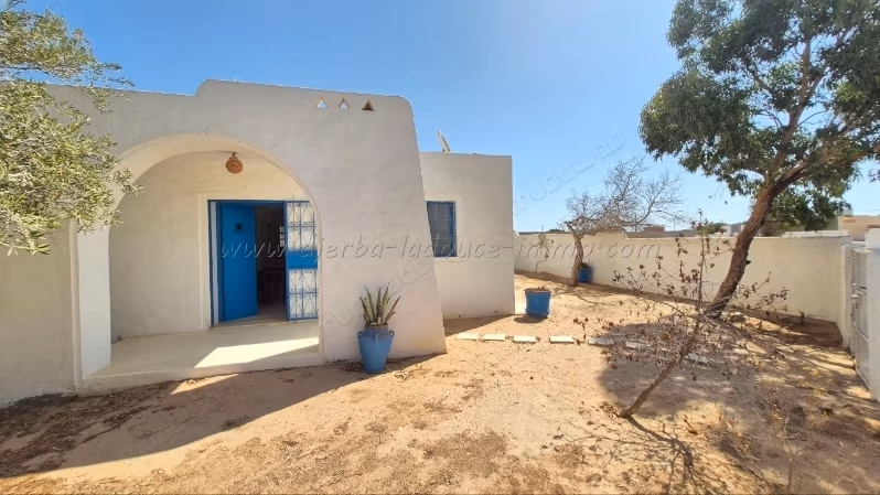 Location annuelle belle maison S2 à Fadhloun