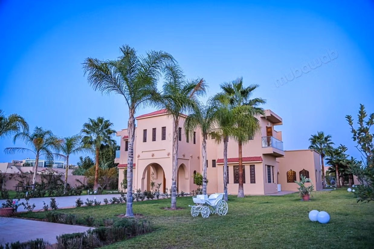 Villas de luxe à louer. 5 chambres. Nombre minimum de nuits 30