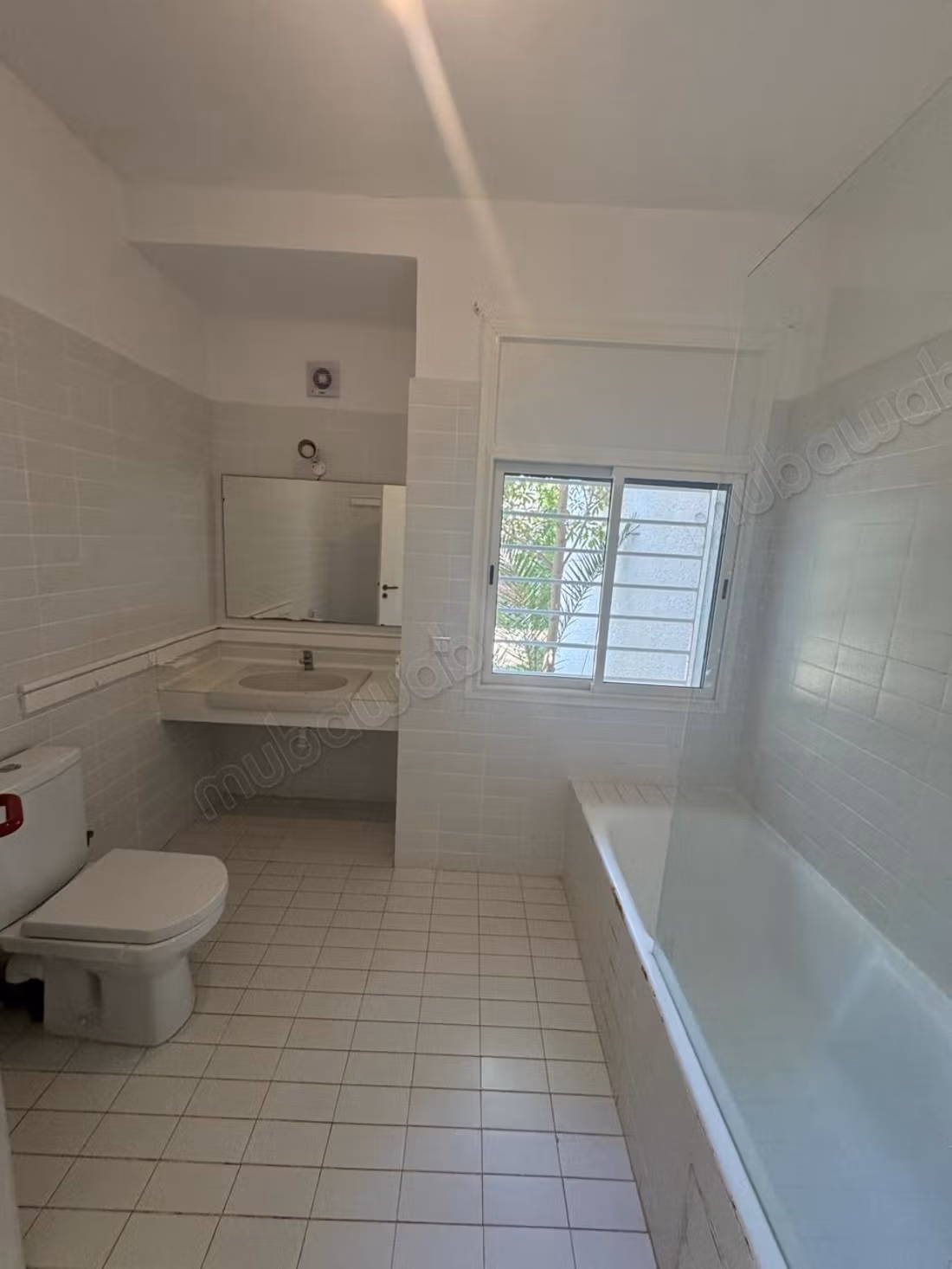 Villa plain pied en location à Souissi 
Rabat