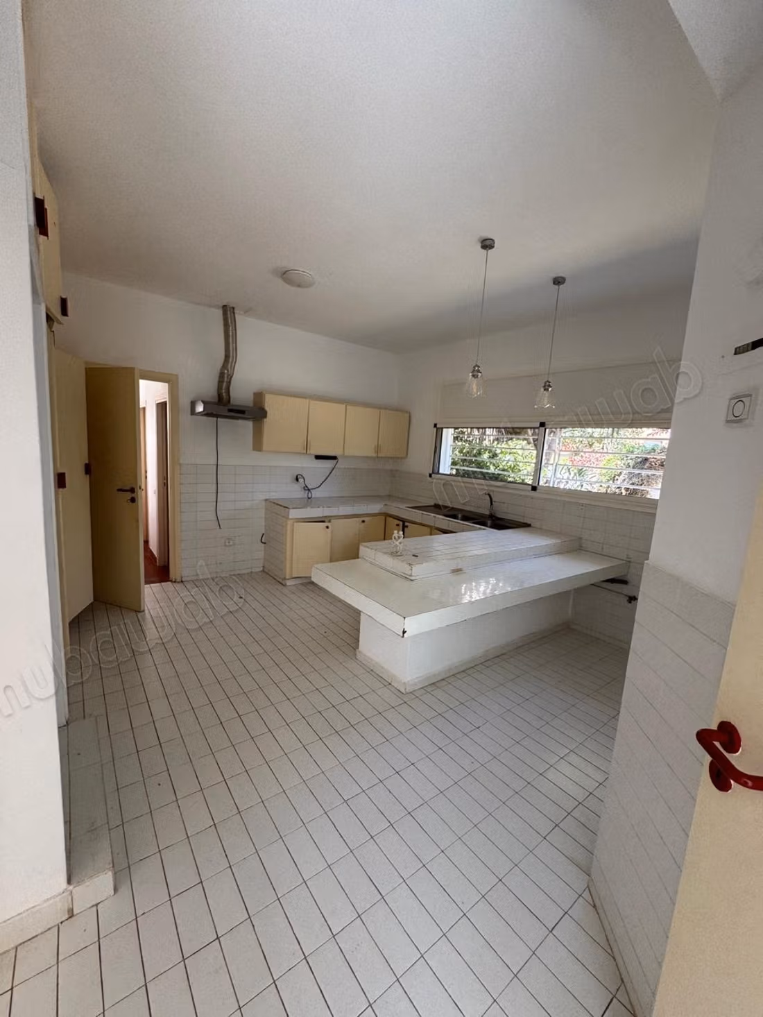 Villa plain pied en location à Souissi 
Rabat