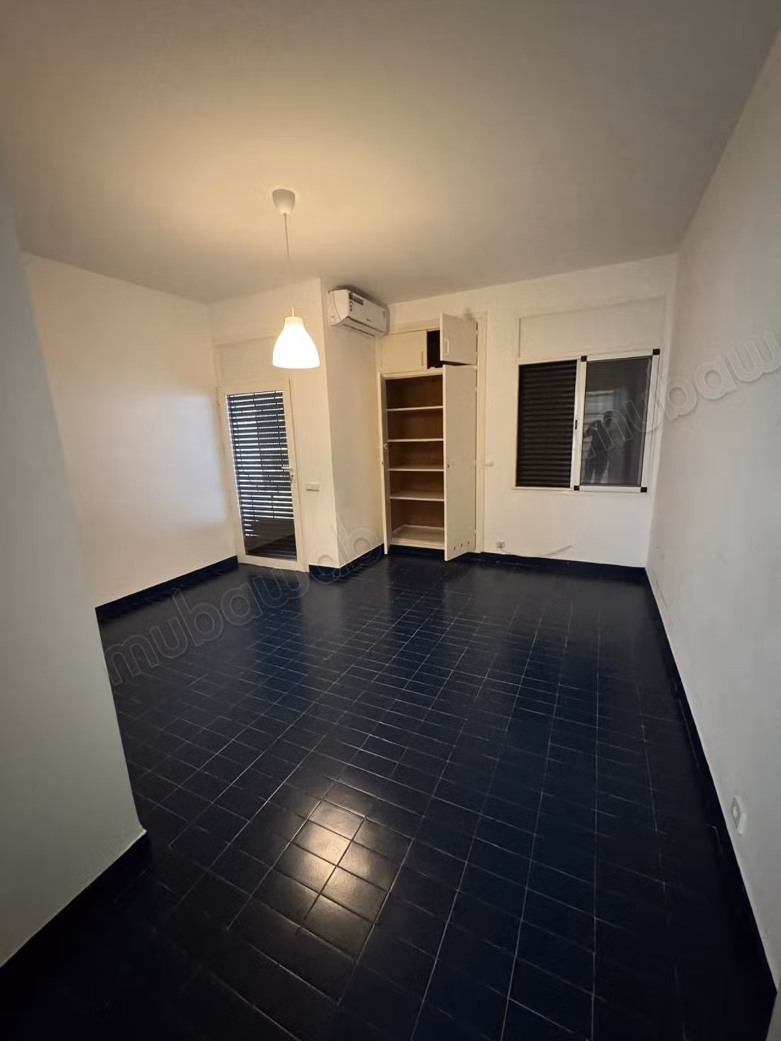Villa plain pied en location à Souissi 
Rabat