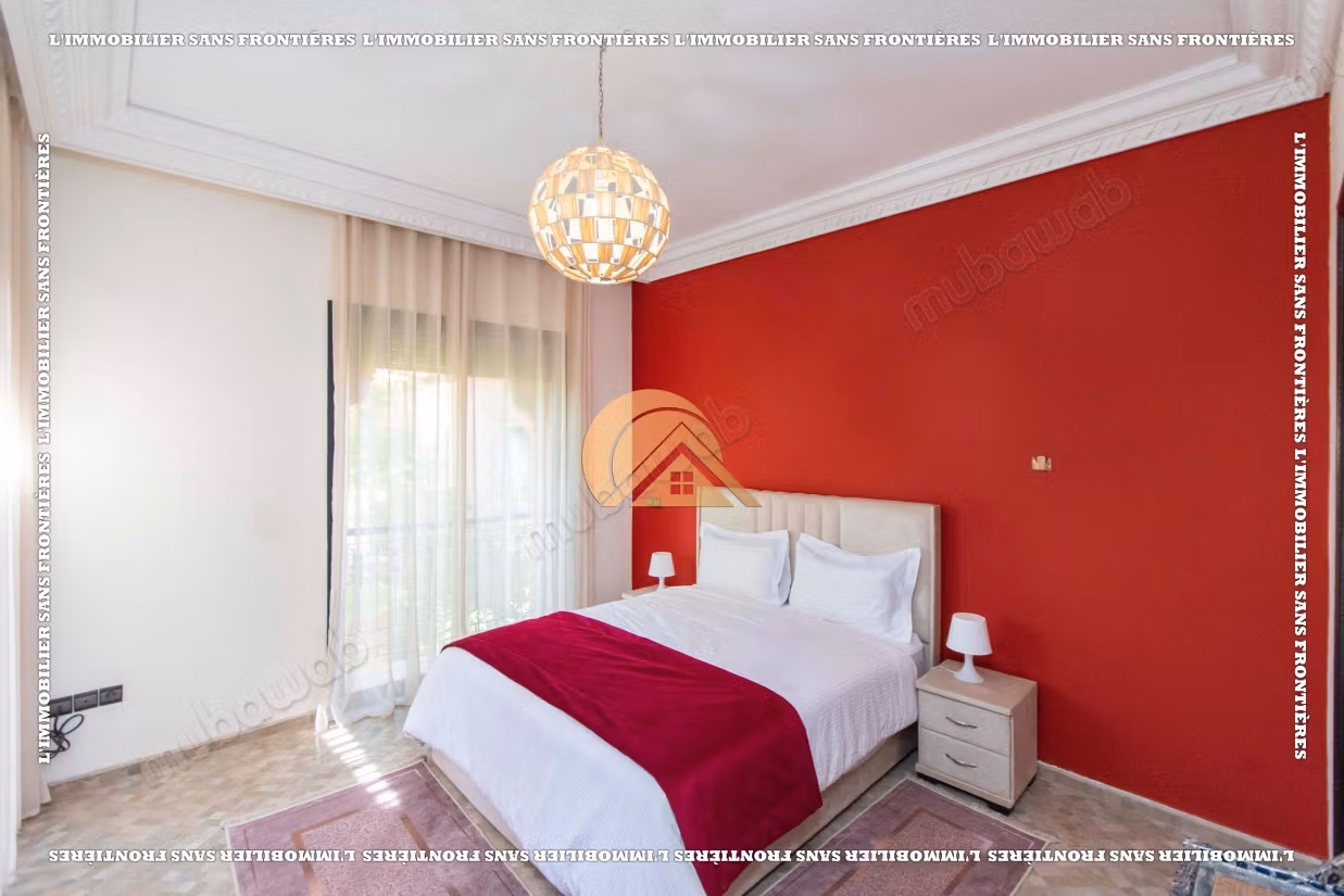 Villa meublée Route de Fès – terrain de 300 m², 3 chambres, jardin privé et piscine collective