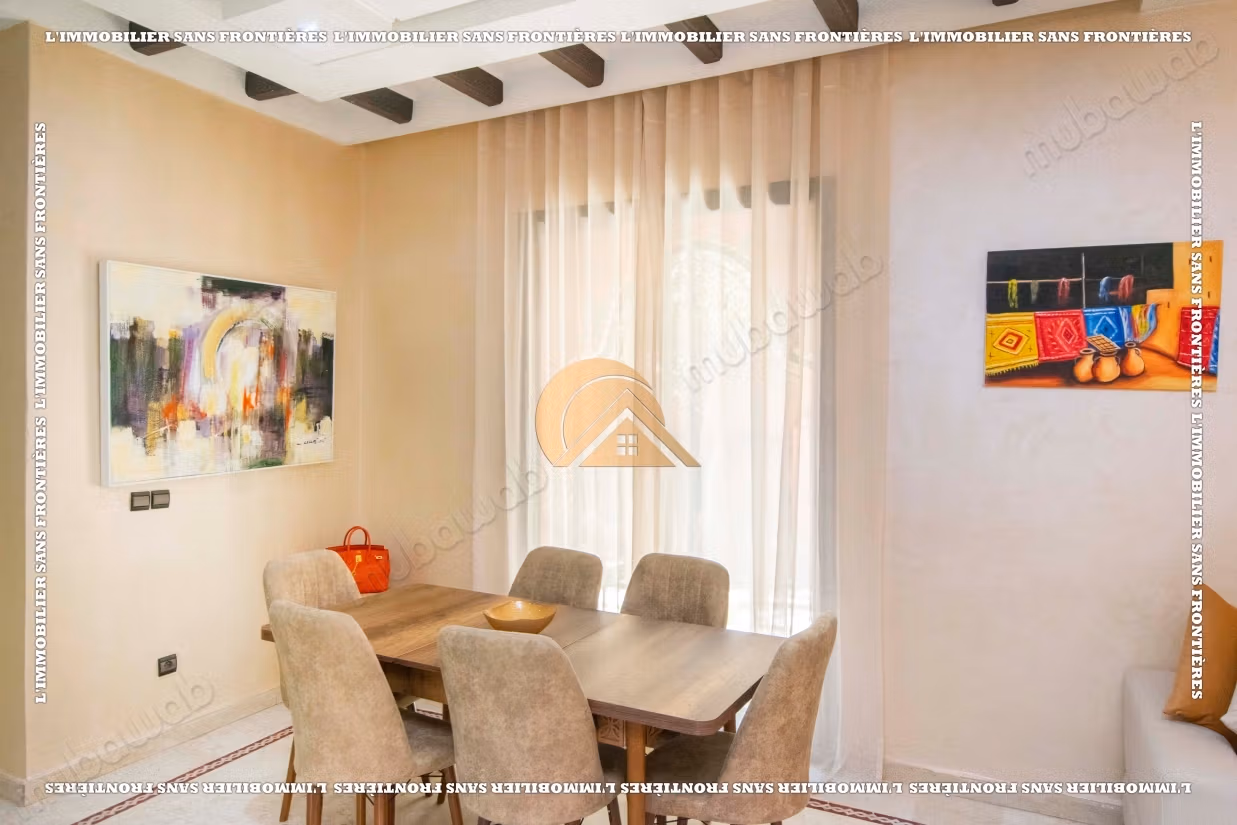 Villa meublée Route de Fès – terrain de 300 m², 3 chambres, jardin privé et piscine collective