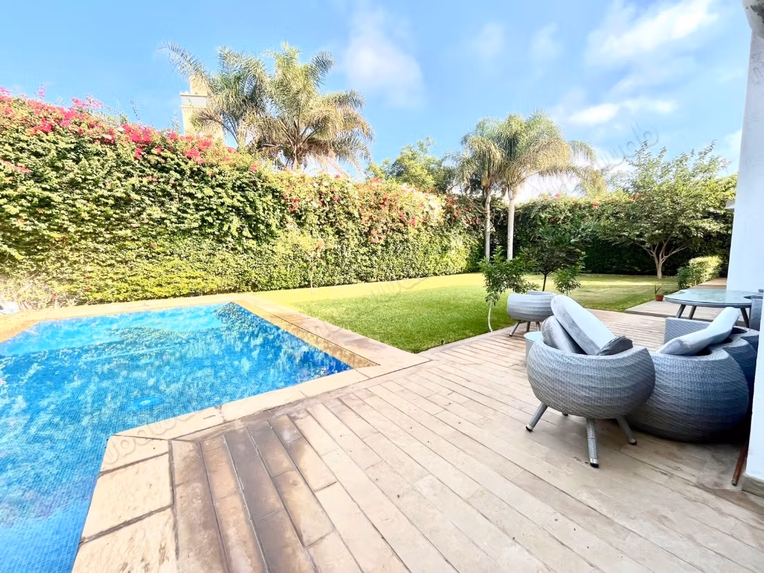 A vendre belle Villa 850m2 Bouskoura
