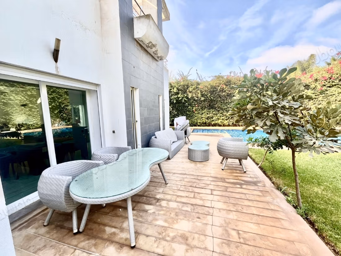 A vendre belle Villa 850m2 Bouskoura