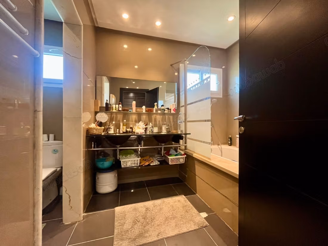 A vendre belle Villa 850m2 Bouskoura