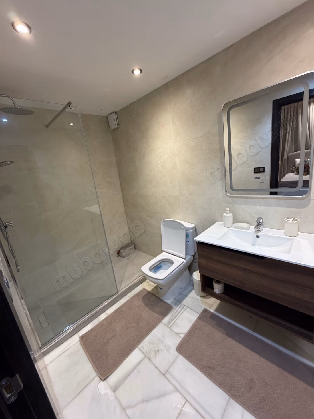 Luxury apartment for long-term rent