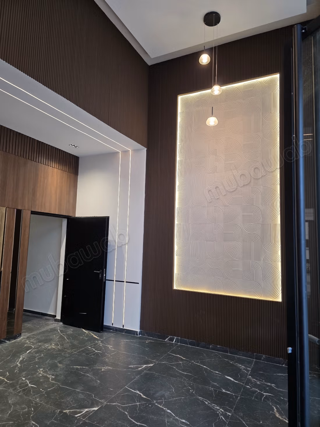 Location de bureaux à Orchidees Mannesmann. Superficie 113 m². Fenêtres double vitrage et climtisation centrale