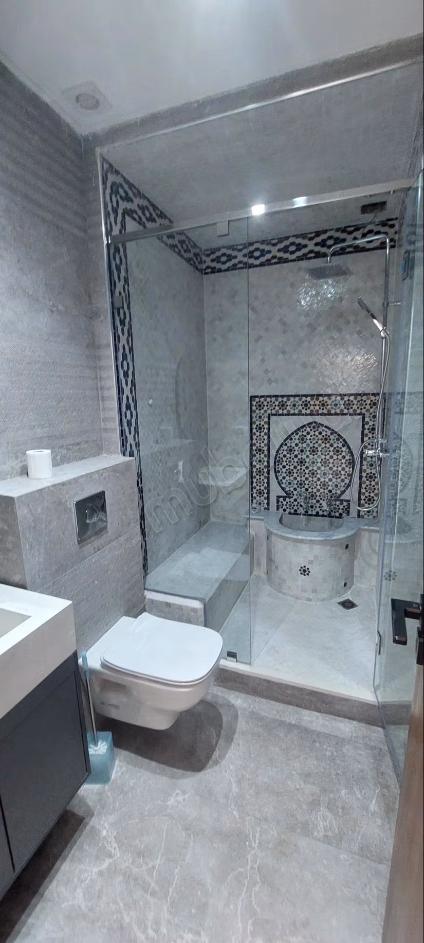 Bel appartement en location à Harhoura. 2 chambres agréables. Prestation de conciergerie, belle Piscine
