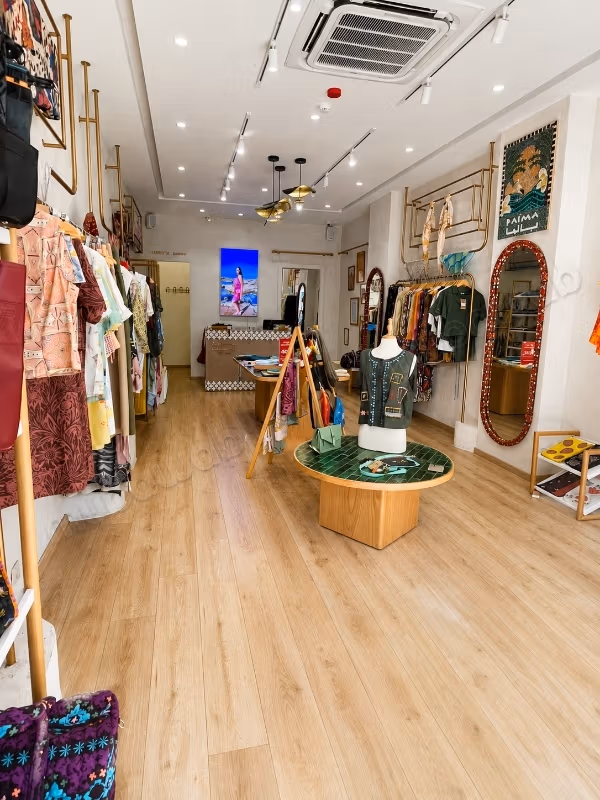 Magasin neuf 70 m² – emplacement premium maarif