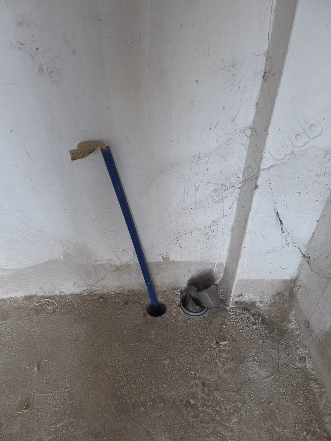 Louez le local idéal à Orchidees Manisman.
Superficie 98 m²