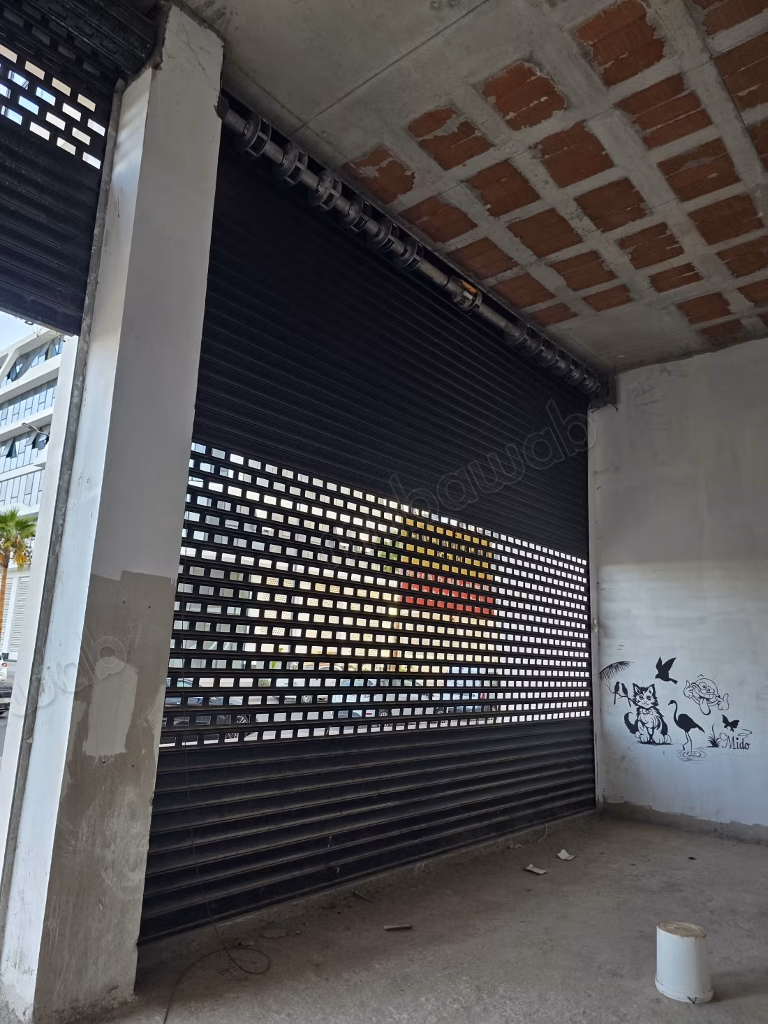 Louez le local idéal à Orchidees Manisman.
Superficie 98 m²